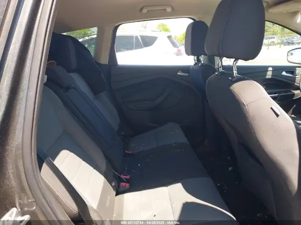 1FMCU9GX1GUB92472 2016 FORD ESCAPE - Image 8