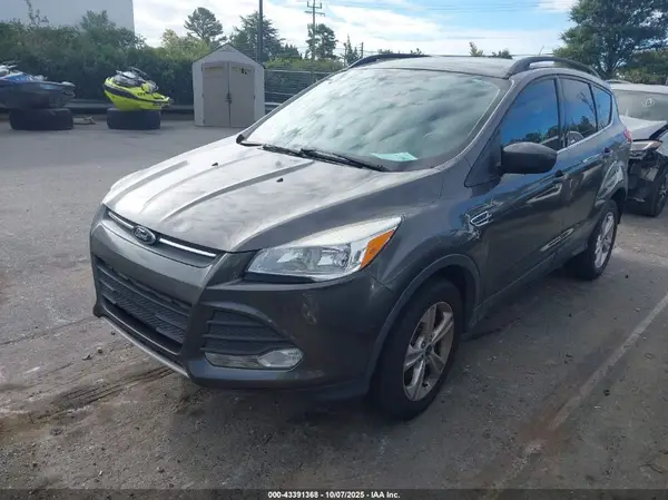 1FMCU9GX2GUA20256 2016 FORD ESCAPE - Image 2