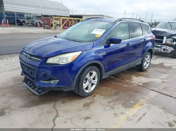 1FMCU9GX2GUA29524 2016 FORD ESCAPE - Image 2