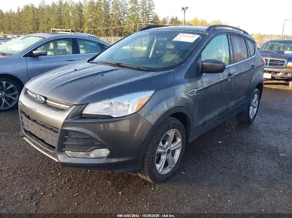 1FMCU9GX2GUA40149 2016 FORD ESCAPE - Image 2
