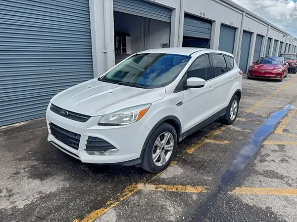 1FMCU9GX2GUB00219 2016 FORD ESCAPE - Image 2