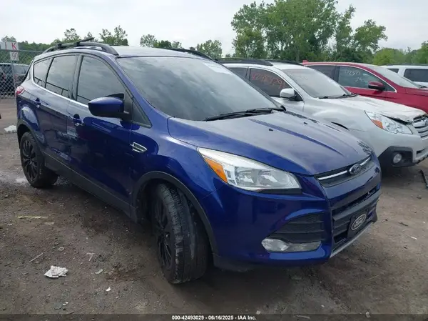 1FMCU9GX2GUB78578 2016 FORD ESCAPE - Image 1