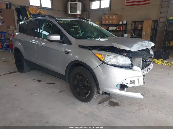 1FMCU9GX3GUA27071 2016 FORD ESCAPE - Image 1