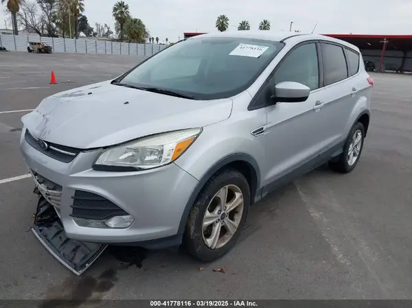 1FMCU9GX3GUA39947 2016 FORD ESCAPE - Image 2