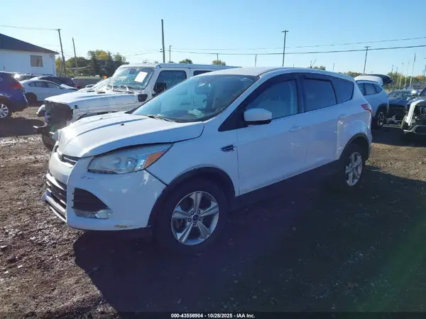 1FMCU9GX3GUA68932 2016 FORD ESCAPE - Image 2
