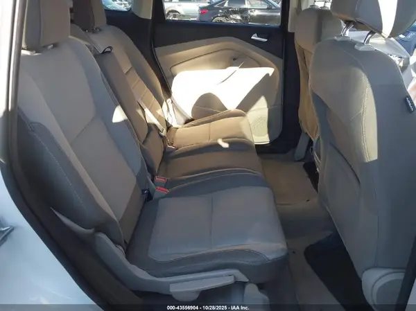 1FMCU9GX3GUA68932 2016 FORD ESCAPE - Image 8