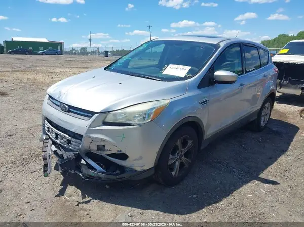 1FMCU9GX3GUB28028 2016 FORD ESCAPE - Image 2