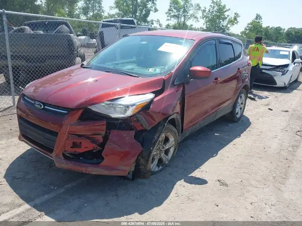 1FMCU9GX3GUB45296 2016 FORD ESCAPE - Image 2