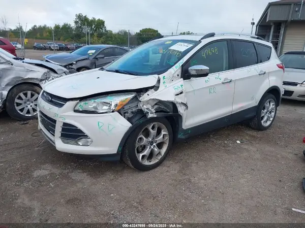 1FMCU9GX3GUB54032 2016 FORD ESCAPE - Image 2