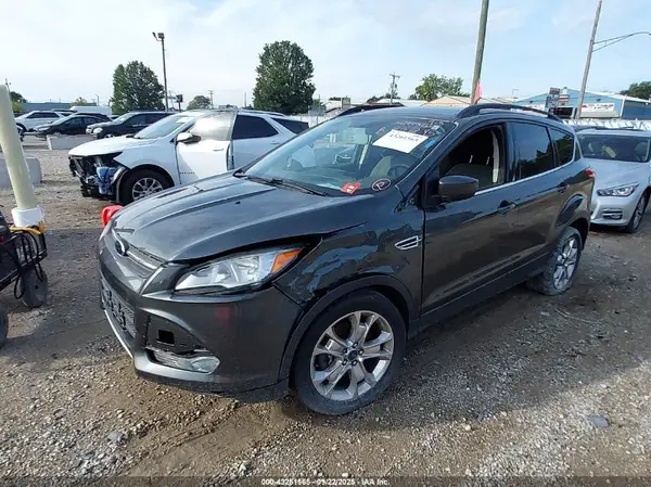 1FMCU9GX3GUB72045 2016 FORD ESCAPE - Image 2