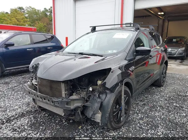 1FMCU9GX3GUB75320 2016 FORD ESCAPE - Image 2