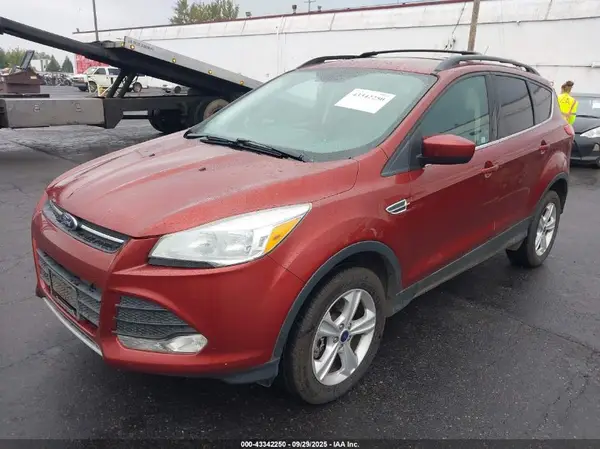 1FMCU9GX3GUC25245 2016 FORD ESCAPE - Image 2