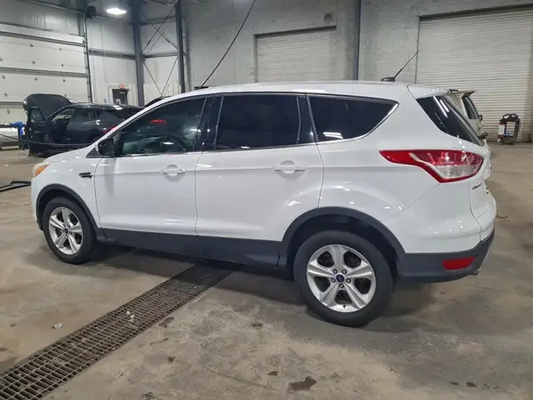 1FMCU9GX3GUC81685 2016 FORD ESCAPE - Image 2
