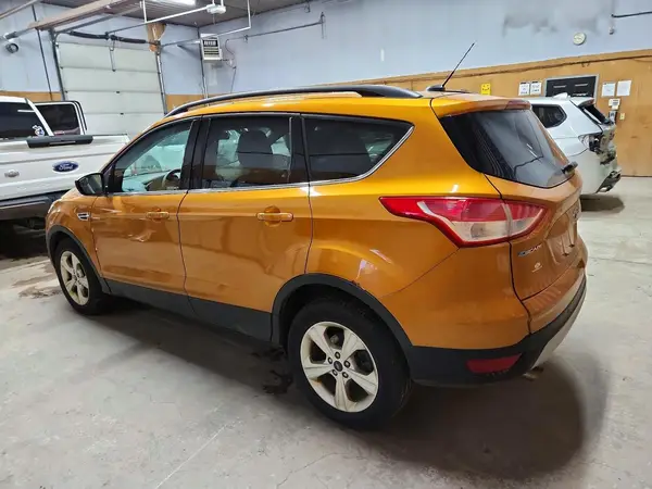 1FMCU9GX4GUB22948 2016 FORD ESCAPE - Image 2