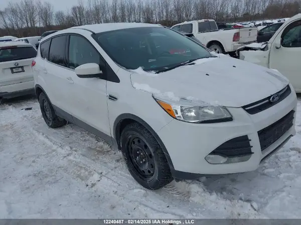 1FMCU9GX4GUB48952 2016 FORD ESCAPE - Image 1
