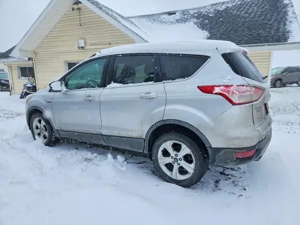 1FMCU9GX5GUA55177 2016 FORD ESCAPE - Image 2