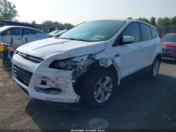 1FMCU9GX5GUB00229 2016 FORD ESCAPE - Image 2