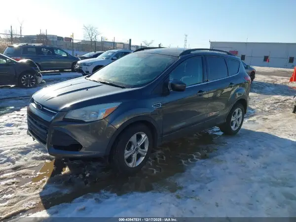 1FMCU9GX5GUB00764 2016 FORD ESCAPE - Image 2