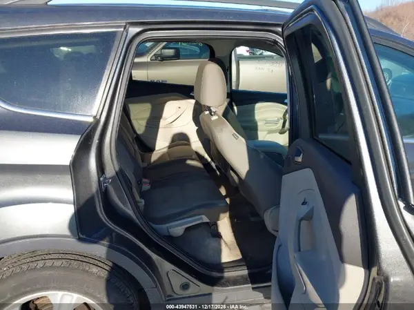 1FMCU9GX5GUB00764 2016 FORD ESCAPE - Image 8