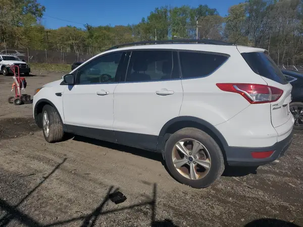 1FMCU9GX5GUB50774 2016 FORD ESCAPE - Image 2