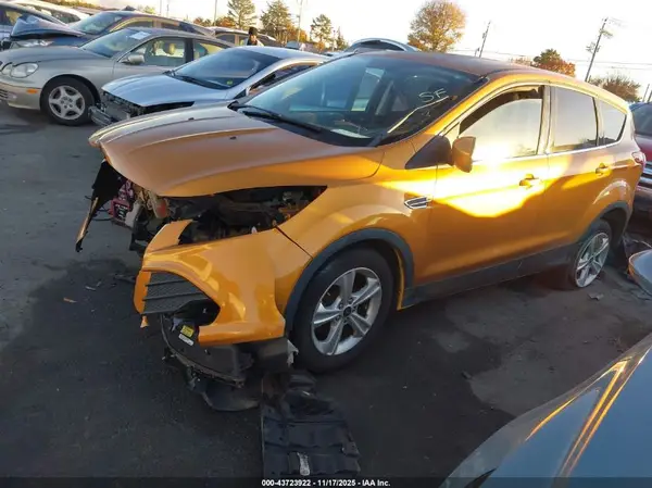 1FMCU9GX5GUC89240 2016 FORD ESCAPE - Image 2