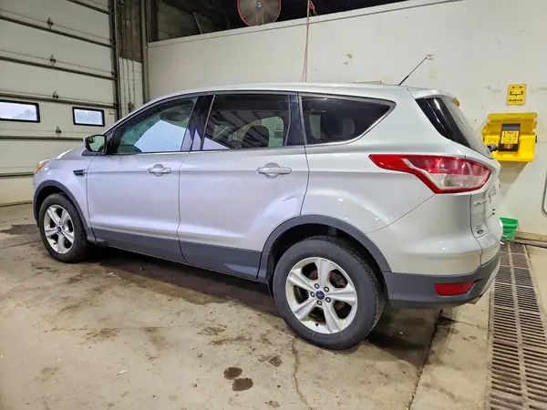 1FMCU9GX6GUA01662 2016 FORD ESCAPE - Image 2