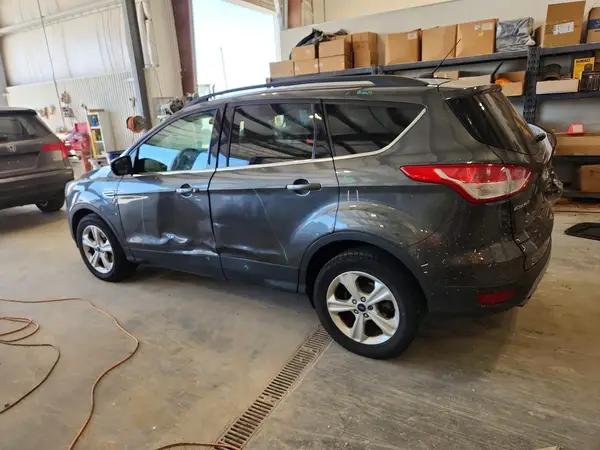 1FMCU9GX6GUB59077 2016 FORD ESCAPE - Image 2