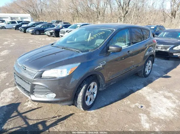 1FMCU9GX6GUB91933 2016 FORD ESCAPE - Image 2