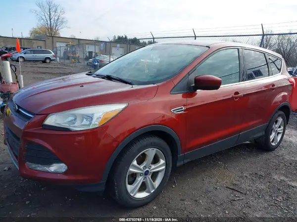 1FMCU9GX6GUC04325 2016 FORD ESCAPE - Image 2