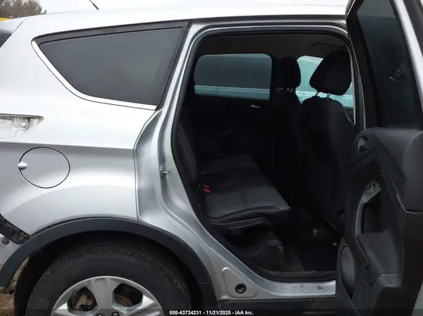1FMCU9GX6GUC13901 2016 FORD ESCAPE - Image 8