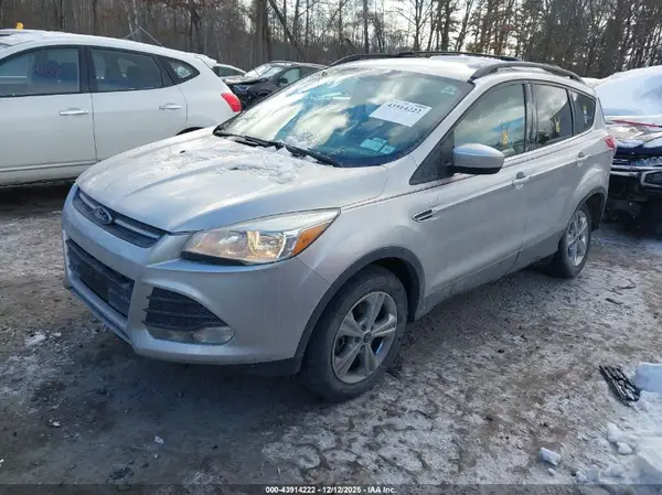 1FMCU9GX6GUC90123 2016 FORD ESCAPE - Image 2