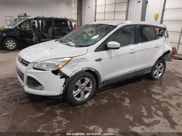 1FMCU9GX7GUA13464 2016 FORD ESCAPE - Image 2