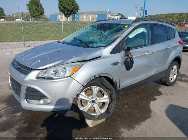 1FMCU9GX7GUA64883 2016 FORD ESCAPE - Image 2