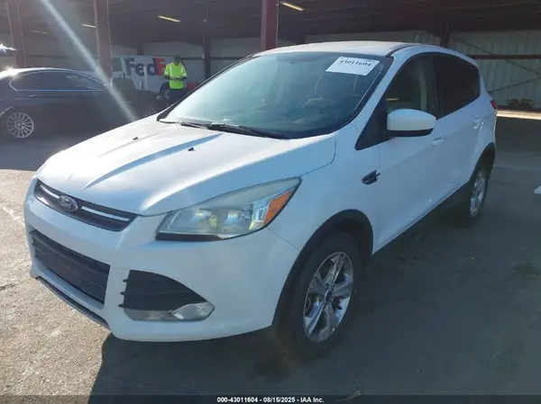1FMCU9GX7GUB07490 2016 FORD ESCAPE - Image 2