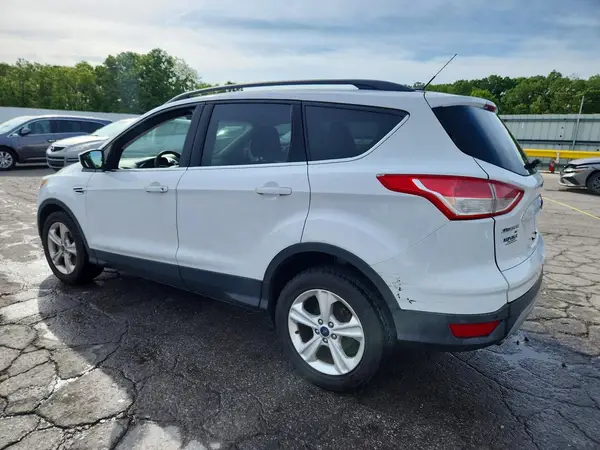 1FMCU9GX7GUB32700 2016 FORD ESCAPE - Image 2