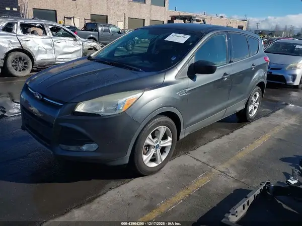 1FMCU9GX7GUB39677 2016 FORD ESCAPE - Image 2