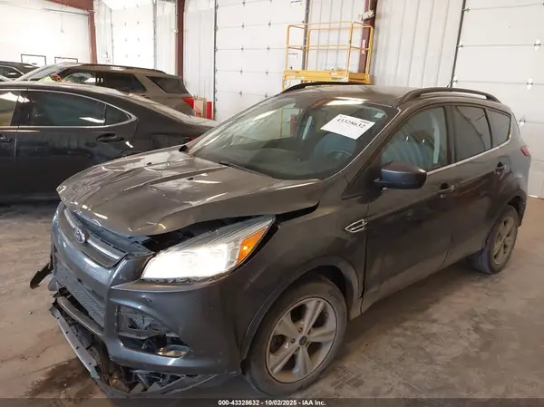 1FMCU9GX7GUB94131 2016 FORD ESCAPE - Image 2