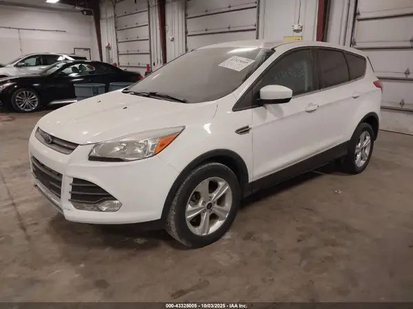 1FMCU9GX7GUC13874 2016 FORD ESCAPE - Image 2