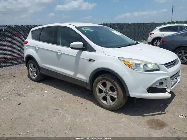 1FMCU9GX7GUC29640 2016 FORD ESCAPE - Image 1