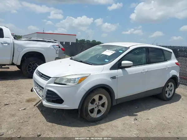 1FMCU9GX7GUC29640 2016 FORD ESCAPE - Image 2