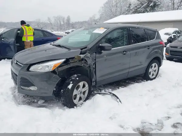 1FMCU9GX7GUC37690 2016 FORD ESCAPE - Image 2