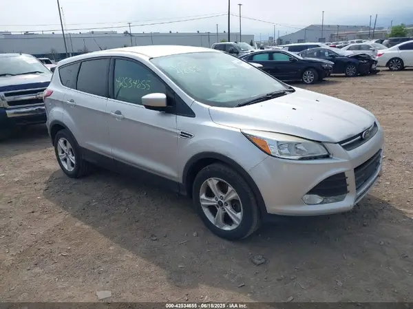 1FMCU9GX8GUA27471 2016 FORD ESCAPE - Image 1