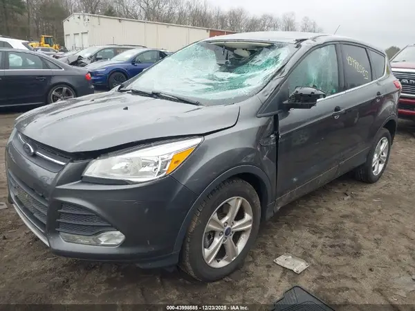 1FMCU9GX8GUA41502 2016 FORD ESCAPE - Image 2
