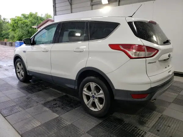 1FMCU9GX8GUA41757 2016 FORD ESCAPE - Image 2