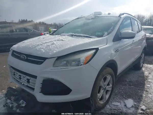 1FMCU9GX8GUA46280 2016 FORD ESCAPE - Image 2