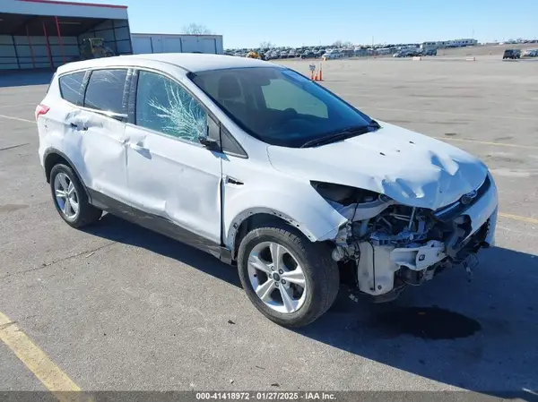 1FMCU9GX8GUA62303 2016 FORD ESCAPE - Image 1