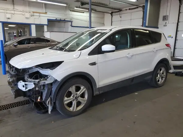 1FMCU9GX8GUA99979 2016 FORD ESCAPE - Image 1
