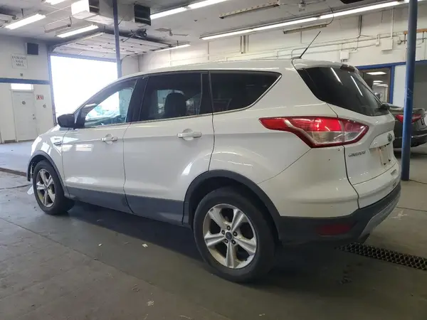 1FMCU9GX8GUA99979 2016 FORD ESCAPE - Image 2