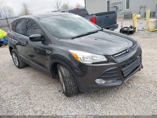 1FMCU9GX8GUB21396 2016 FORD ESCAPE - Image 1