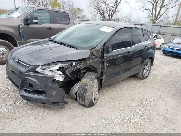 1FMCU9GX8GUB21396 2016 FORD ESCAPE - Image 2
